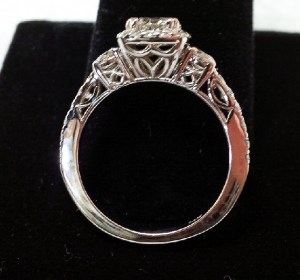 A beautiful, but 'un-fussy' gallery